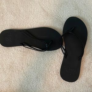 Roxy flip flop size 7